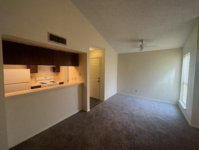 Kitchen / Breakfast Nook View - 2227 Madison Dr