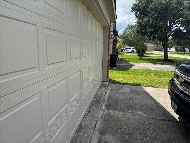 Building Photo - 4818 Comal River Loop
