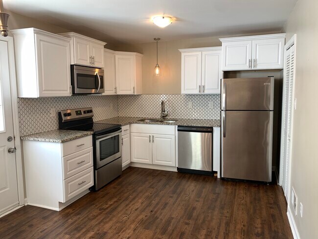 Kitchen - 228 Waldo St