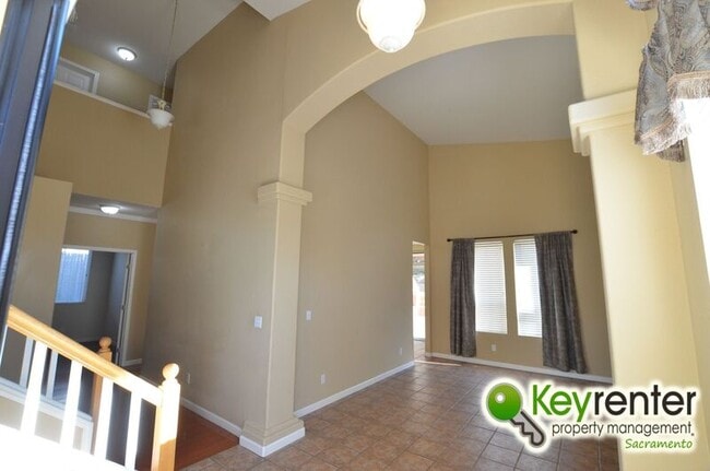 Foto del edificio - 1845 Ardfern Way