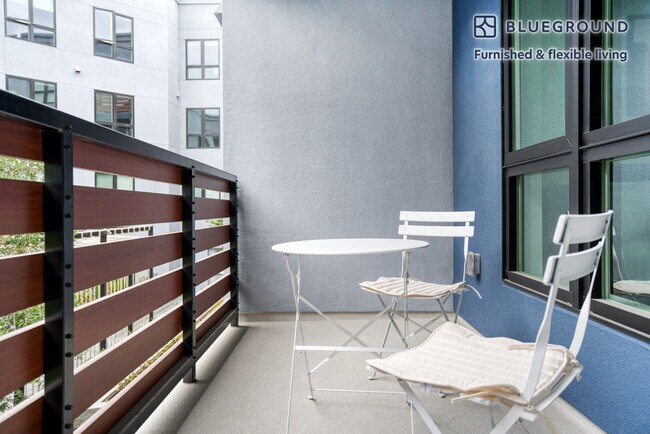 Foto del edificio - 101 Pringle Ave