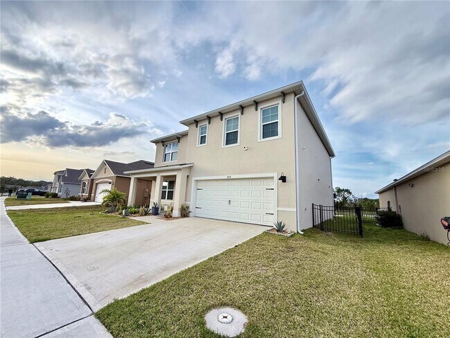 Foto del edificio - 2731 House Finch Rd