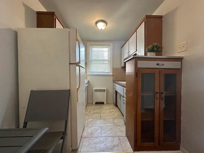 Foto del edificio - 6536 Crescentville Rd