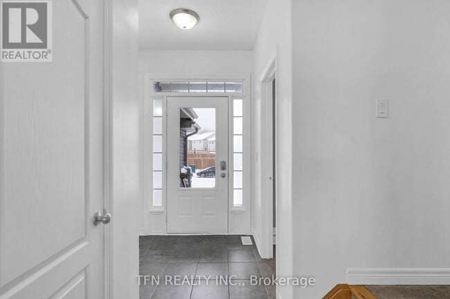 Photo du bâtiment - 9 Isabella Dr