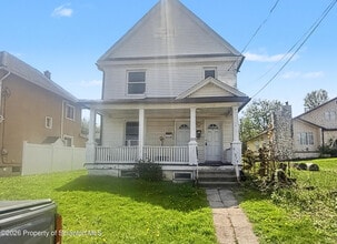 Building Photo - 1315 Farr St
