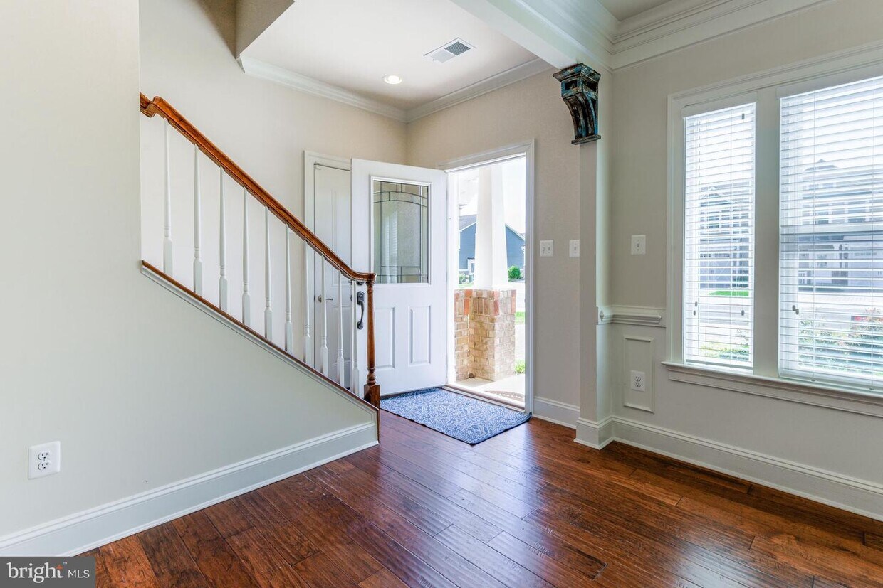 Foto principal - 132 Carter Way