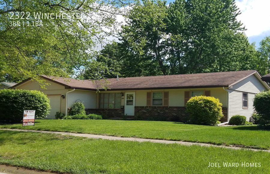 Primary Photo - Cute Home In Southwest Champaign