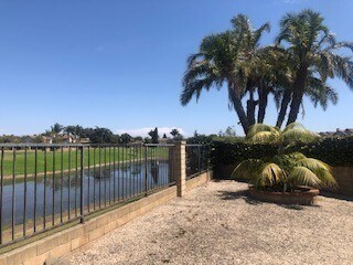 Foto del edificio - River Ridge Single Story home on the golf ...