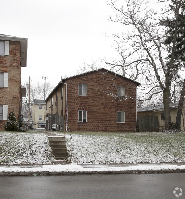 Primary Photo - 446 E 17th Ave