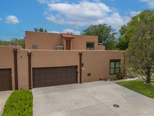 Building Photo - 2611 N Kentucky Ave