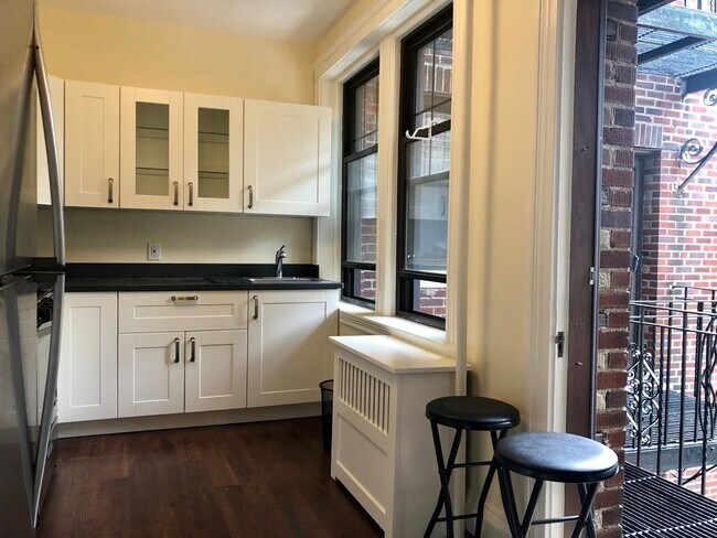 Foto del edificio - 189 Chestnut Hill Ave