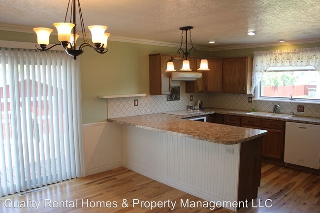Building Photo - 2 br, 1 bath House - 3029 Durant Heights