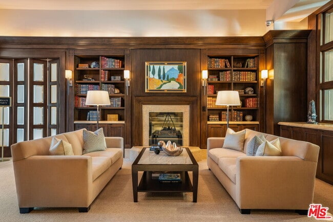 Photo - 10727 Wilshire Blvd Townhome