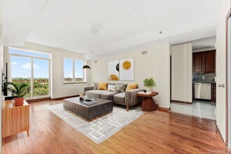 Building Photo - 842 Ocean Pkwy