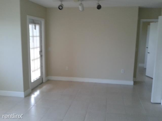 Foto del edificio - 8955 Okeechobee Blvd