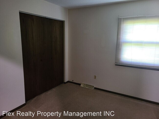 Building Photo - 3 br, 2.5 bath House - 5716 TIBARON