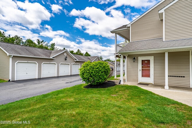 Building Photo - 108 Evergreen Pl