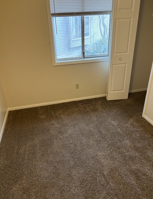 Building Photo - 200 E Chimney Hill Dr