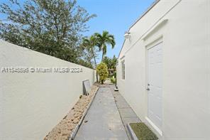 Primary Photo - 430 E 39th St
