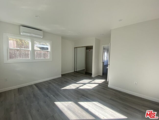 Foto del edificio - 142 Douglas St