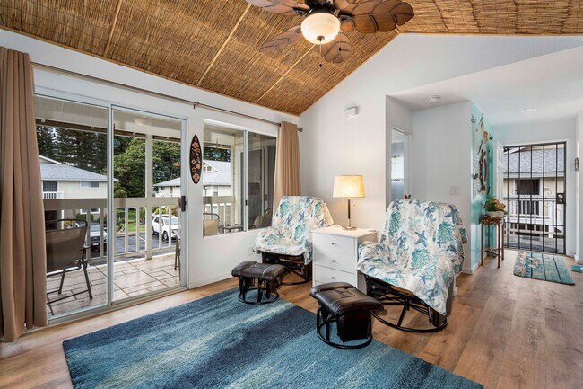 Foto del edificio - 2 Bedroom 2 Bathroom Fully Furnished Condo