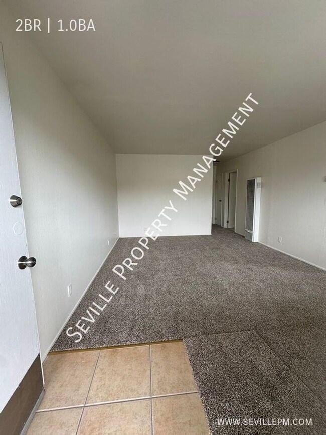 Photo - 2950 Stanton St Apartment