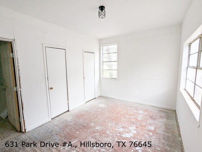 Building Photo - 631-A Park St.