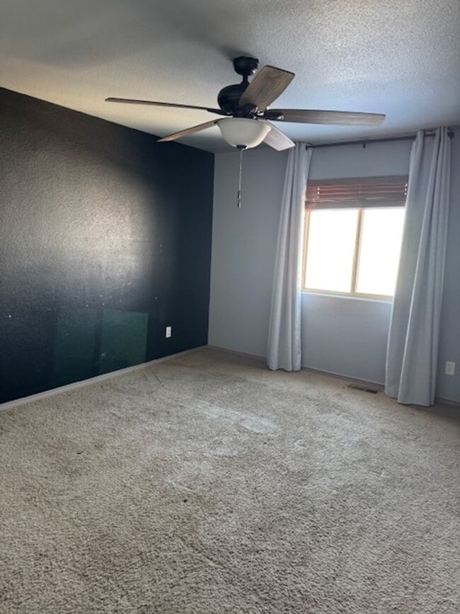 Building Photo - ALL PROSPECTIVE TENANTS MUST SUBMIT A $58 NON-REFUNDABLE APPLICATION FEE PER APPLICANT ONLINE AND...