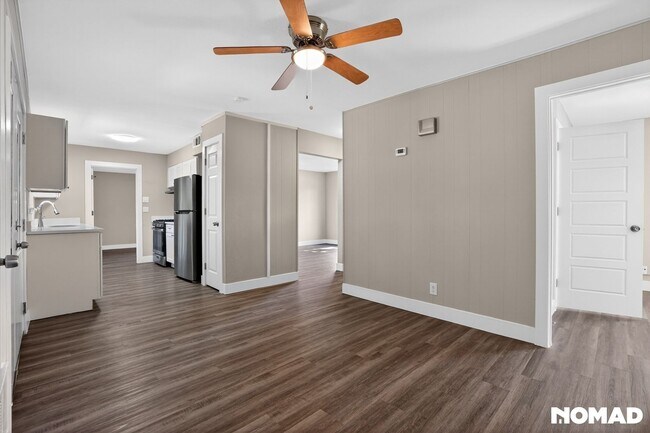 Foto del edificio - 1623 Harness Ln