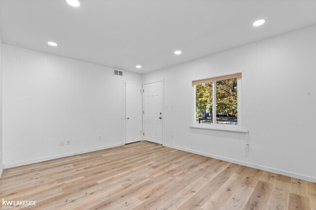 Foto del edificio - 21222 Atlantic Ave