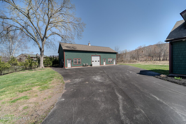 Building Photo - 52 Rte 65A