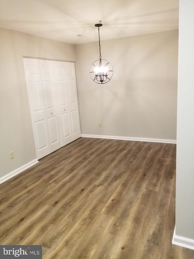 Building Photo - 71 Starboard Ct