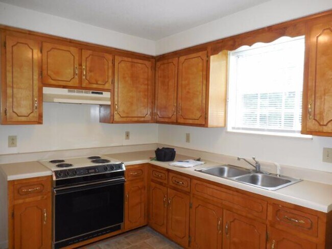 Foto del edificio - Conroy Avenue-311