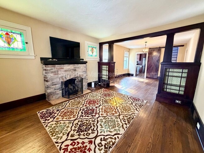 Photo - 1818 Kleber St House