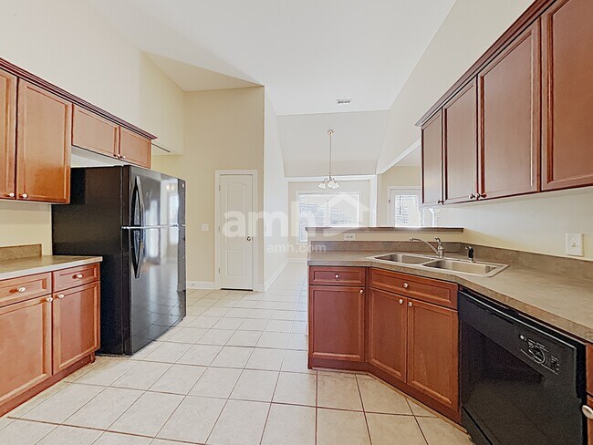 Foto del edificio - 3308 Martins Woods Ln