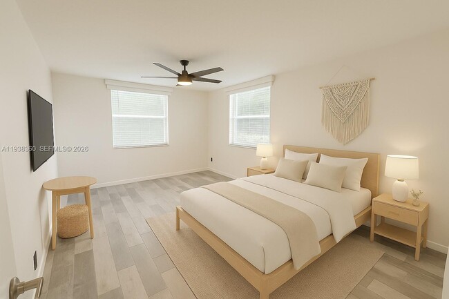 Building Photo - 649 E Sheridan St