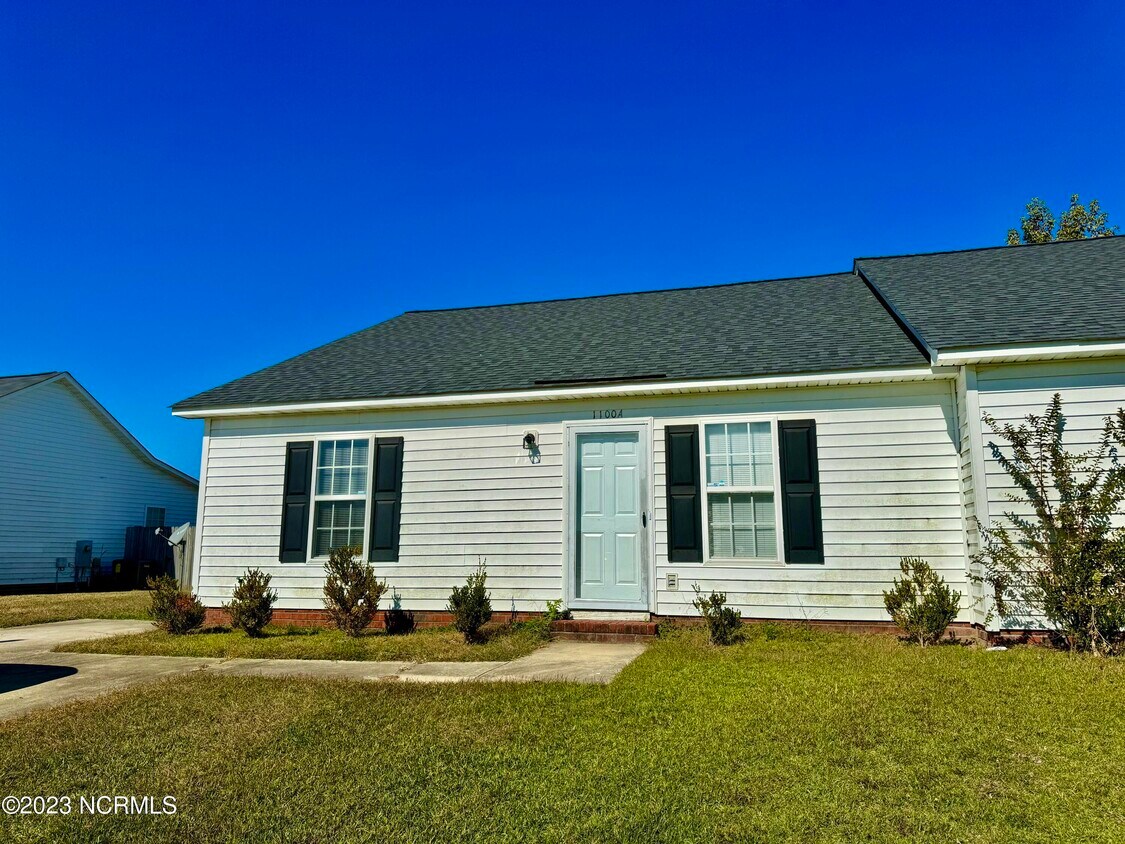 1100 Masters Ln, Greenville, NC 27834 Townhome Rentals in Greenville