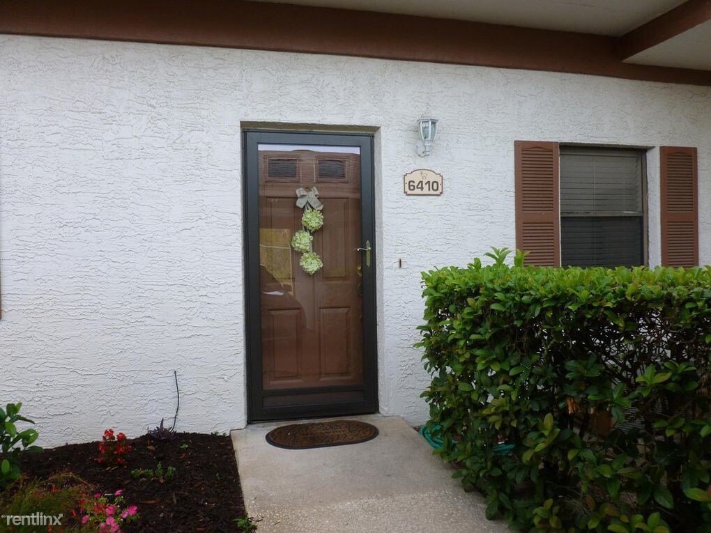 6410 River Run Blvd, Weeki Wachee, FL 34607 Condo for Rent in Weeki