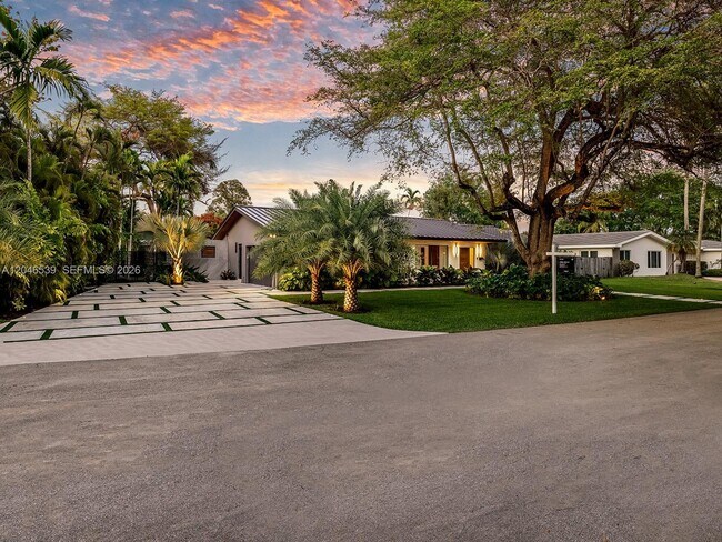Foto del edificio - 7945 SW 141st Terrace