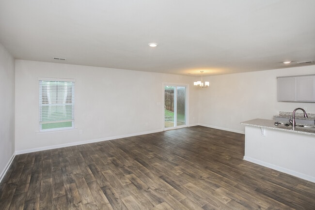 Building Photo - 75 Blue Fescue Way