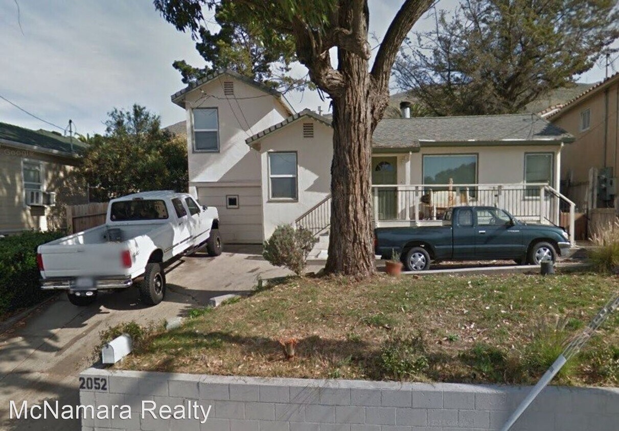 Foto principal - 4 br, 2 bath House - 2052 Johnson Ave