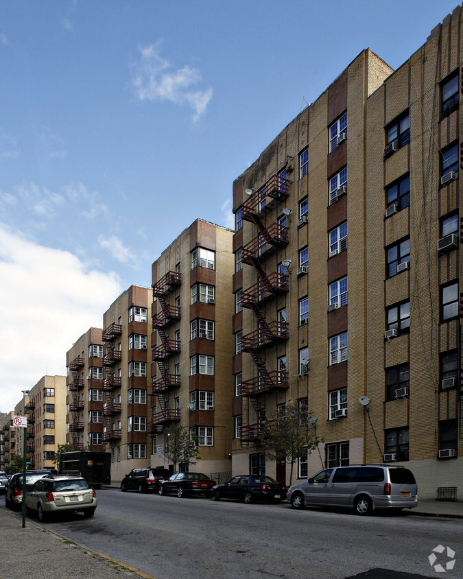 610 Trinity Ave, Bronx, NY 10455 Apartments in Bronx, NY
