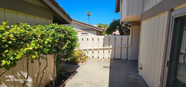 Foto del edificio - RANCHO BERNARDO - Westwood Townhouses -  N...