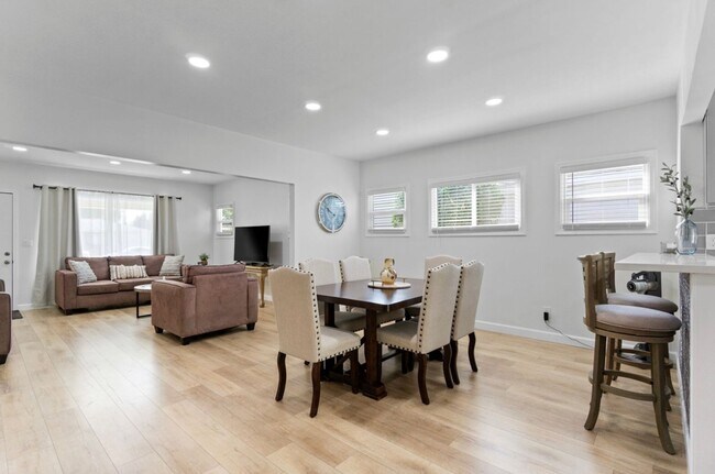 Foto del edificio - Single Family Home