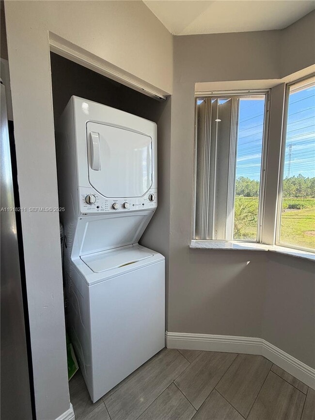 Foto del edificio - 15501 SW 133rd Pl