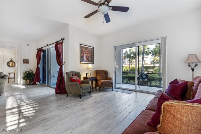 Foto del edificio - 9079 Cascada Way