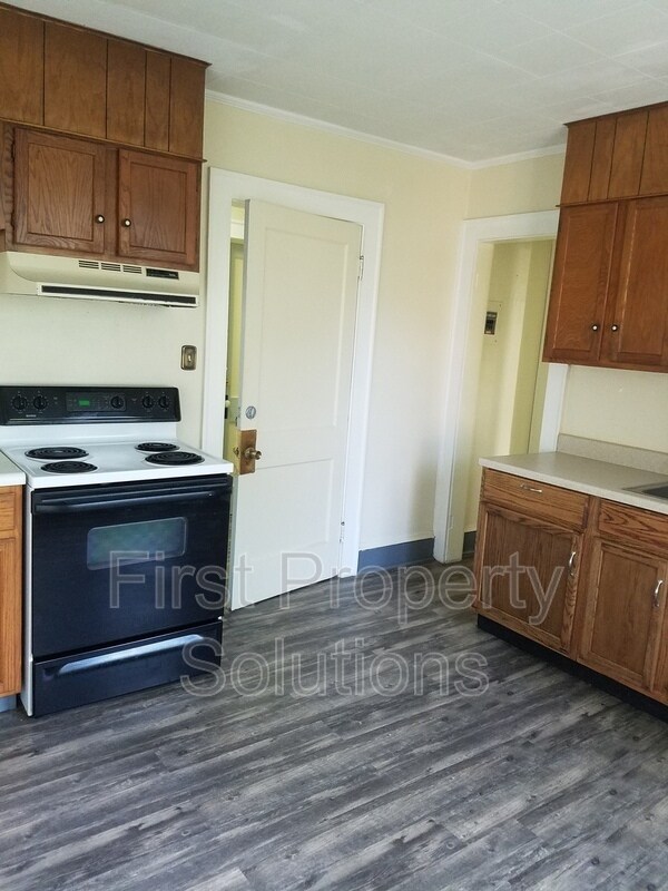 Foto del edificio - 415 Woodlawn Ave