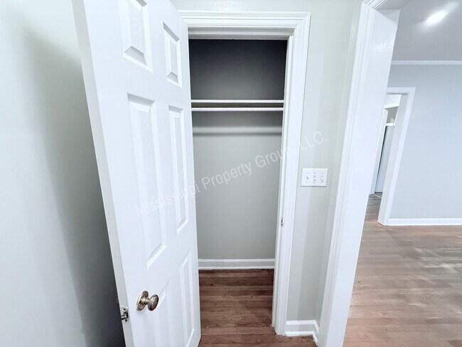 Foto del edificio - 604 S 18th St