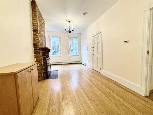 Foto del edificio - 95 West Cedar St