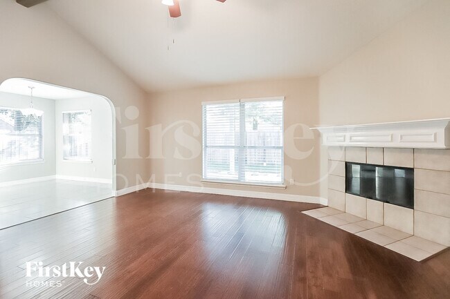 Foto del edificio - 17110 Yeoman Way